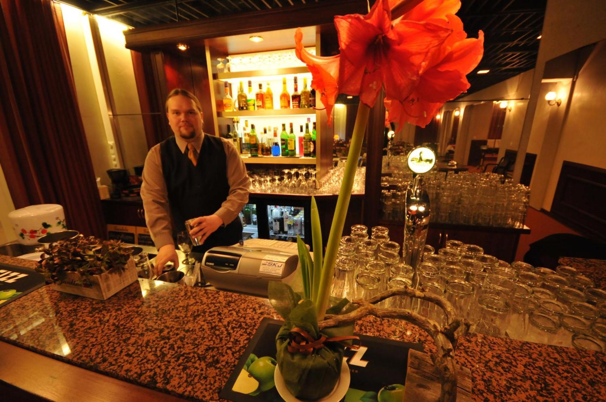 Hotelli Iisalmen Seurahuone Iisalmi Extérieur photo