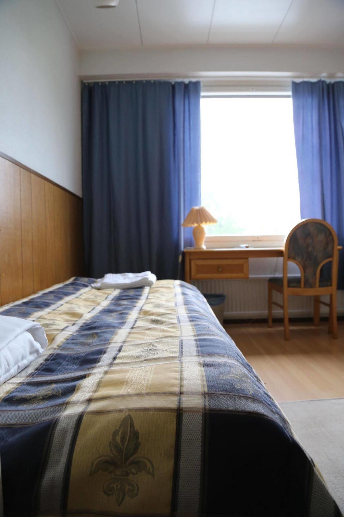 Hotelli Iisalmen Seurahuone Iisalmi Extérieur photo