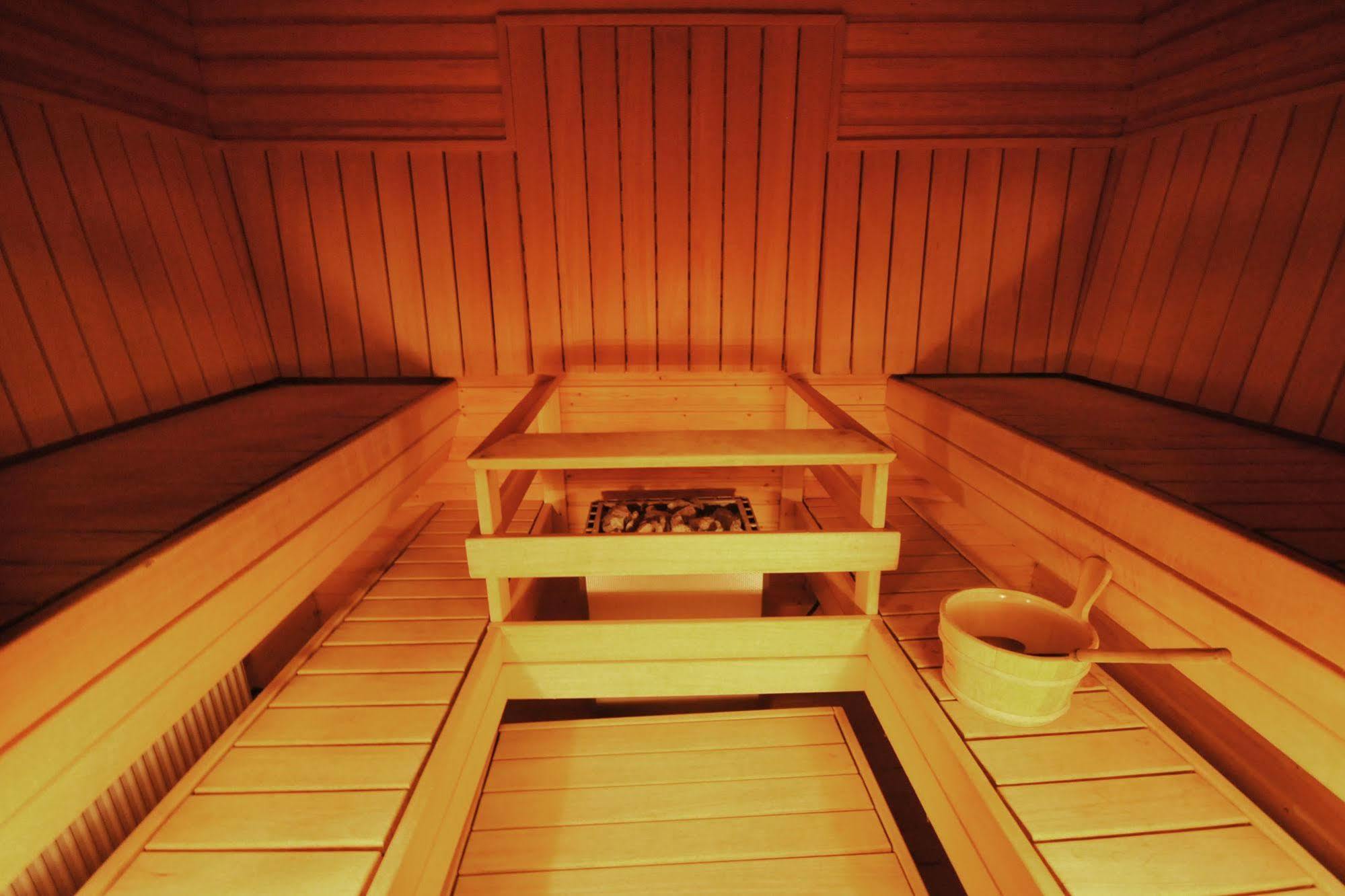 Hotelli Iisalmen Seurahuone Iisalmi Extérieur photo